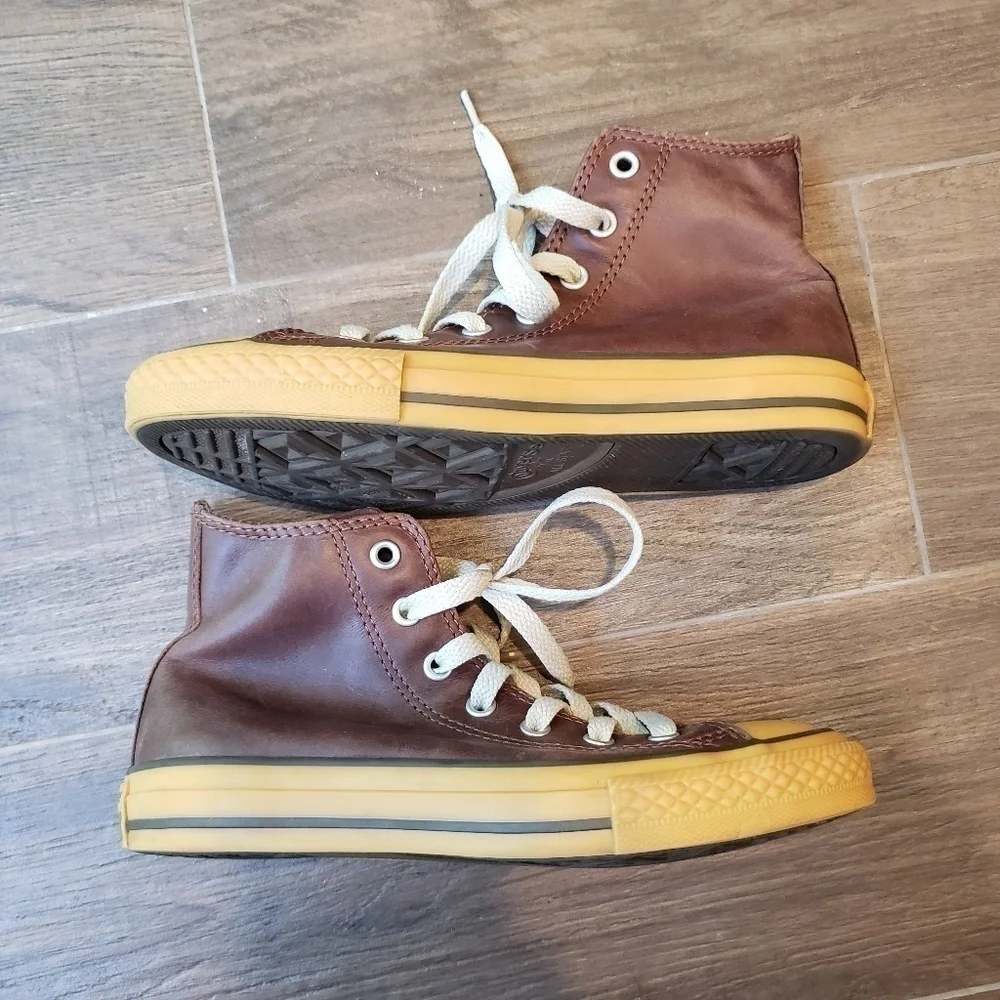 Converse leather high